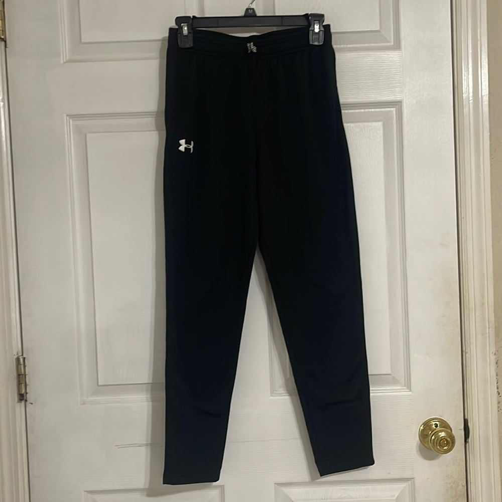 Under Armour black jogging/athletic pants. Size YLG Excellent condition